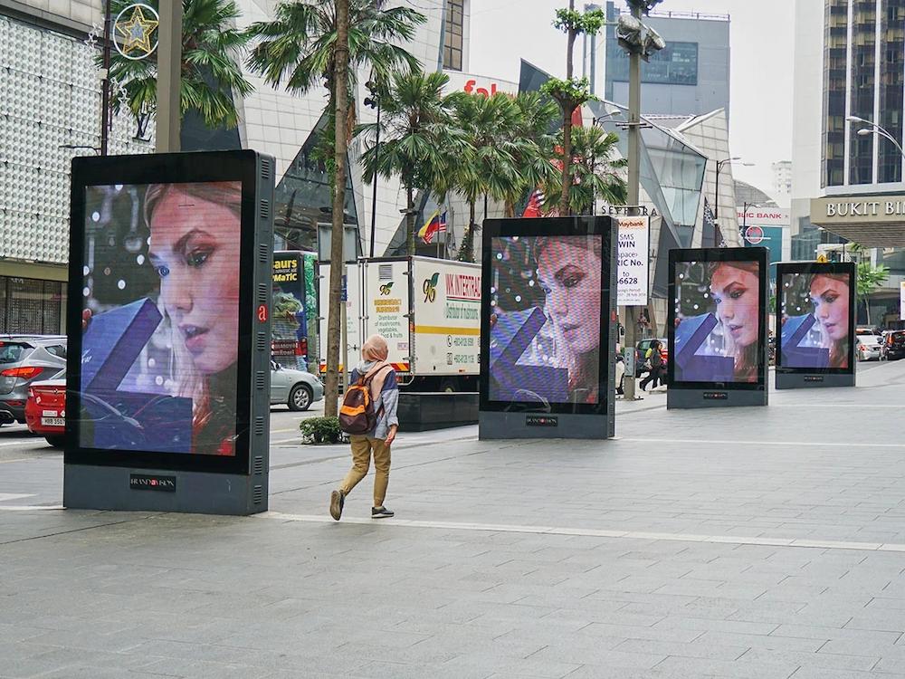 outdoor digital signage