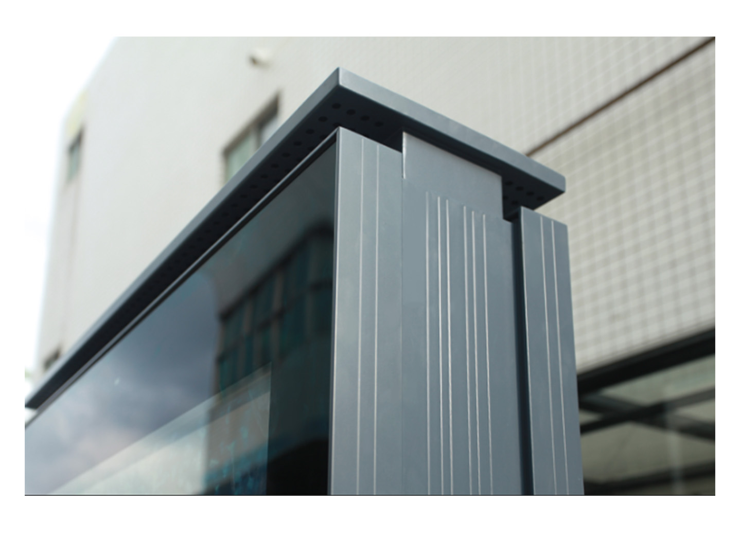 Aluminum Housing for Outdoor LCD Displays Aluminum Housing for Outdoor LCD Displays