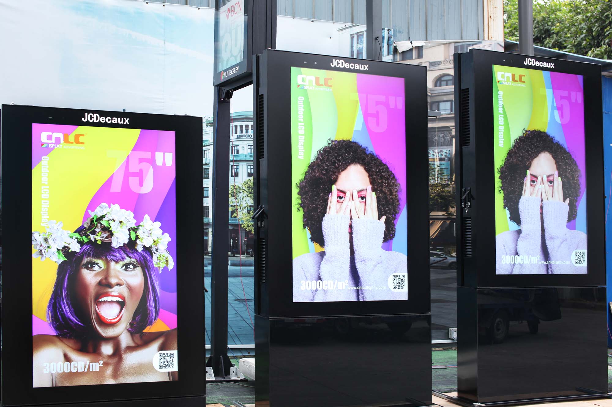 Double-sided outdoor LCD advertising display supplied by CNLC