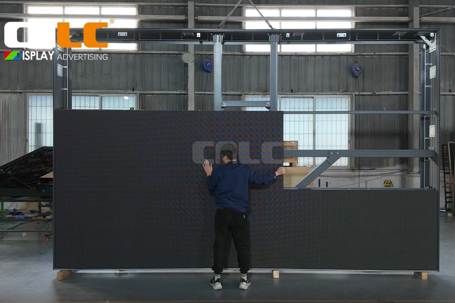 Как установить наружный светодиодный рекламный щит | Модульная каркасная система